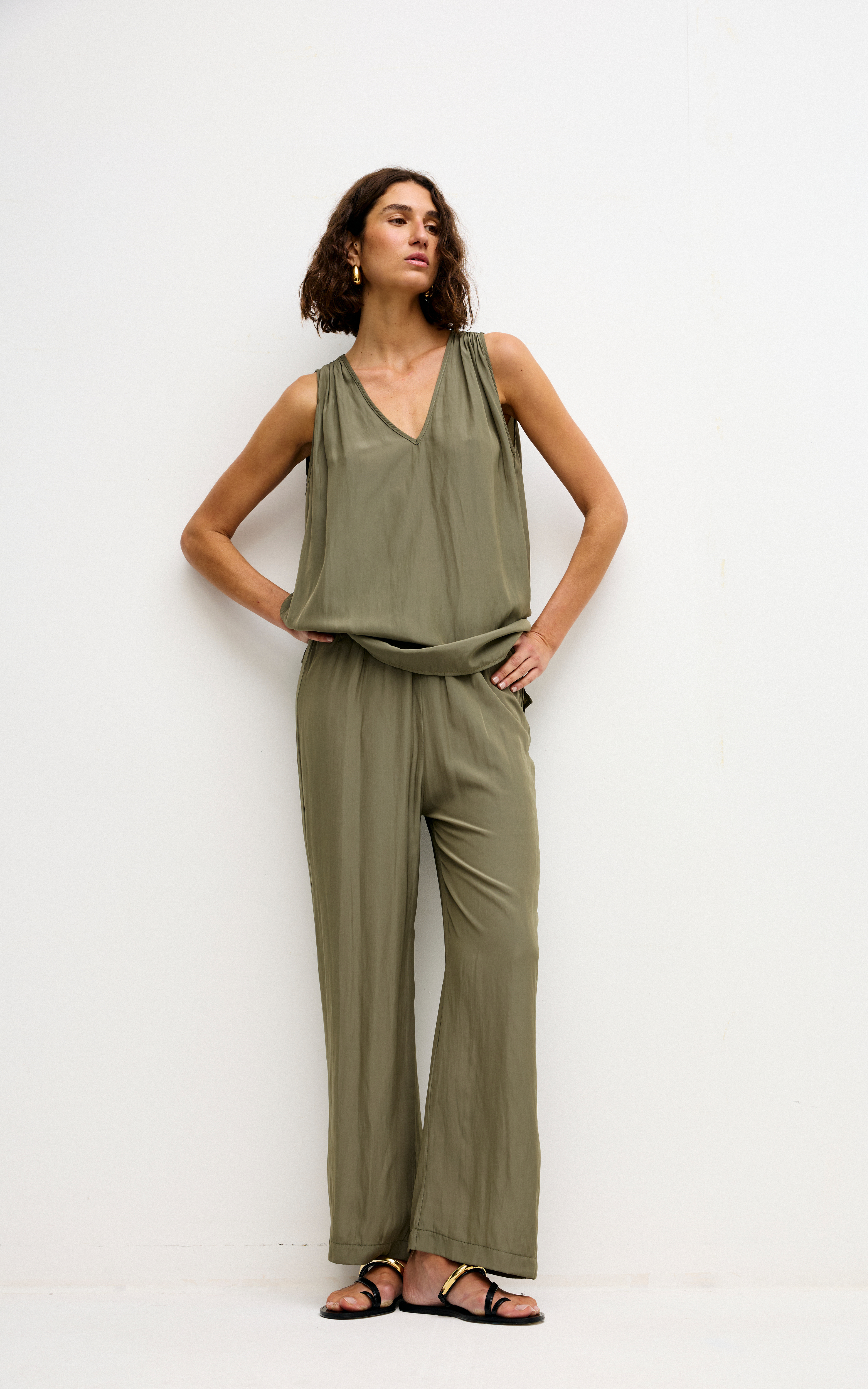 Ava Top - Olive