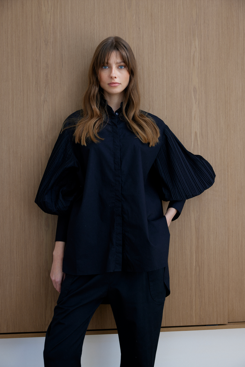 Harlow Pleat Shirt - Black