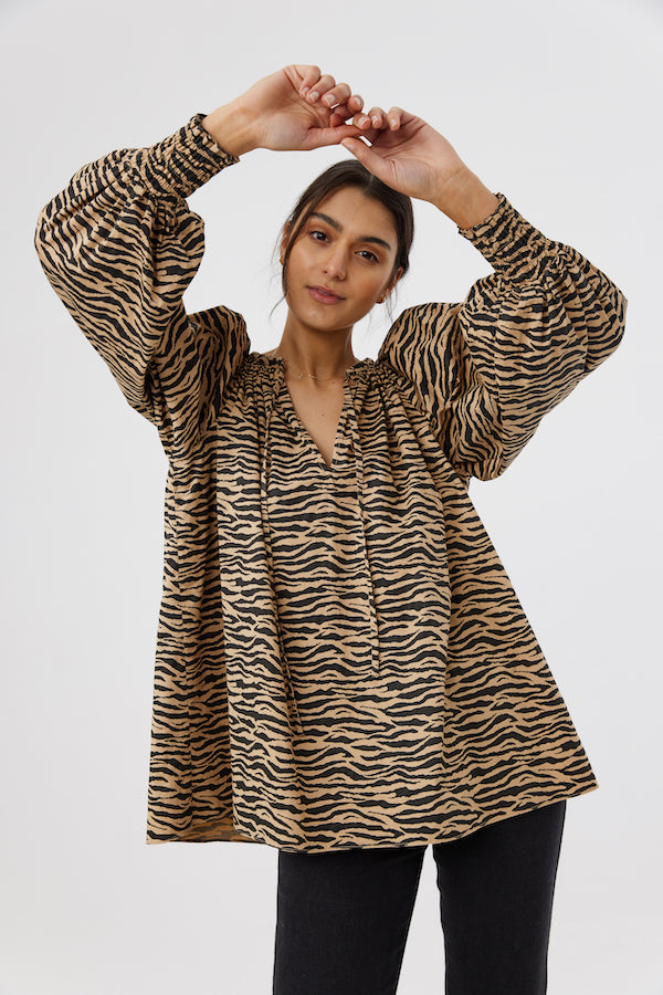 kinney-quinn-top-tiger-stripe