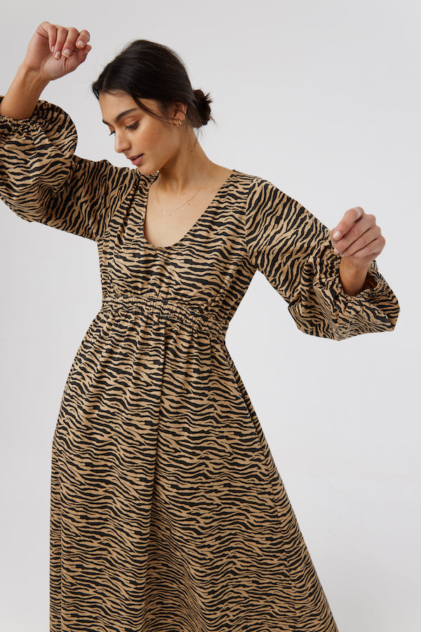 kinney-paola-dress-tiger